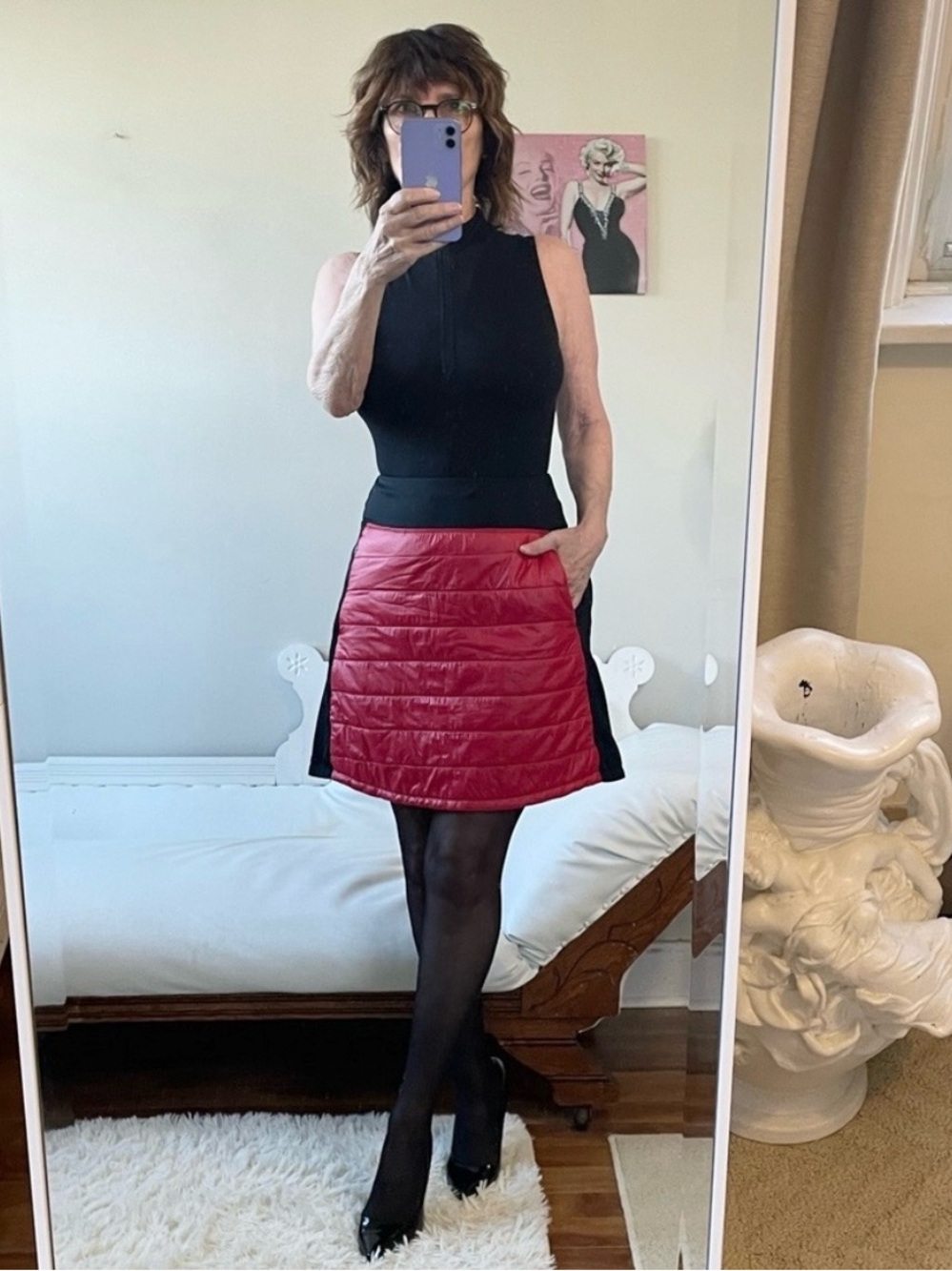 ANIVIVO RED PUFFER SKIRT ZIP POCKETS BLACK TRIM ADJUSTABLE WAIST SPORTS WEAR